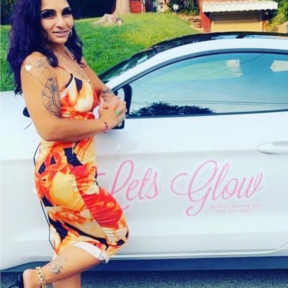 Meet your Posher, Nina The Original Business Vixen and Mastermind! - Picture 3 of 11